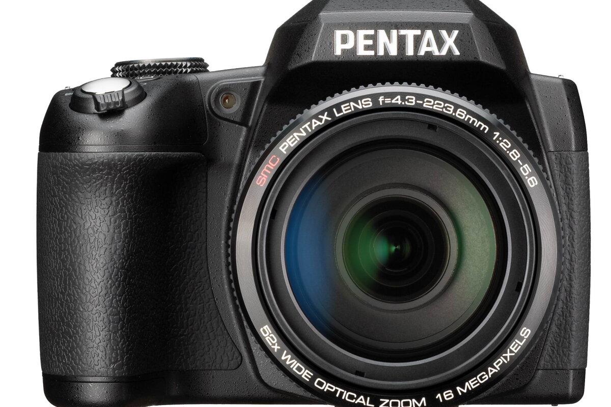 Pentax goes crazy long with the XG-1 mega-zoom