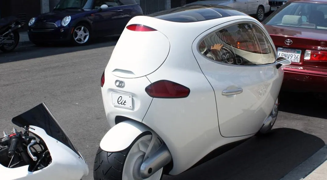 The C-1 is a proposed fully-electric and fully-enclosed self-balancing motorcycle