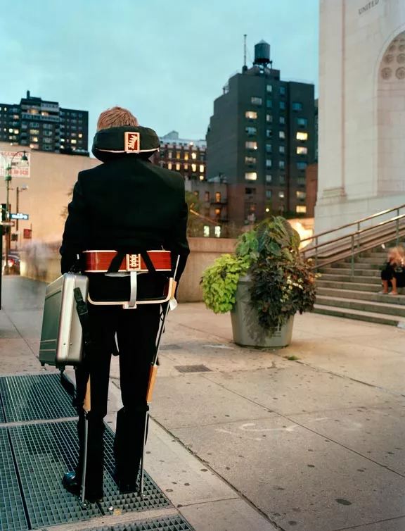 The Vertical Bed can support a person's body weight by simply fixing the two base legs to a subway ventilation grate (Photo: Substitute Materials)