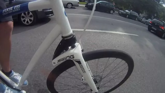 The SR Suntour Swing Shock is a suspension fork designed for use on lightweight commuter bikes