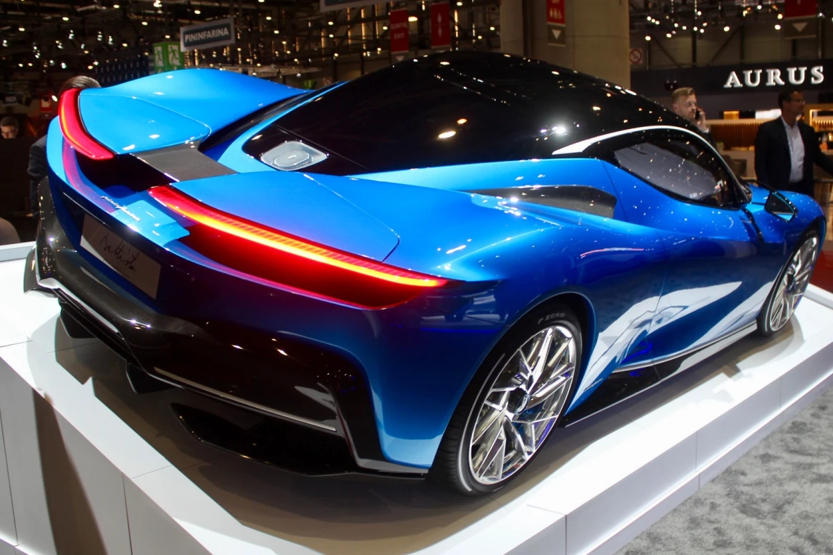 Pininfarina wasn't content showing just one Battista; instead, it brought three