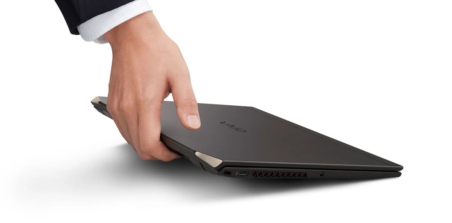 The Vaio Z tips the scales at just 2.32 lb in the US, 2.21 lb in Japan