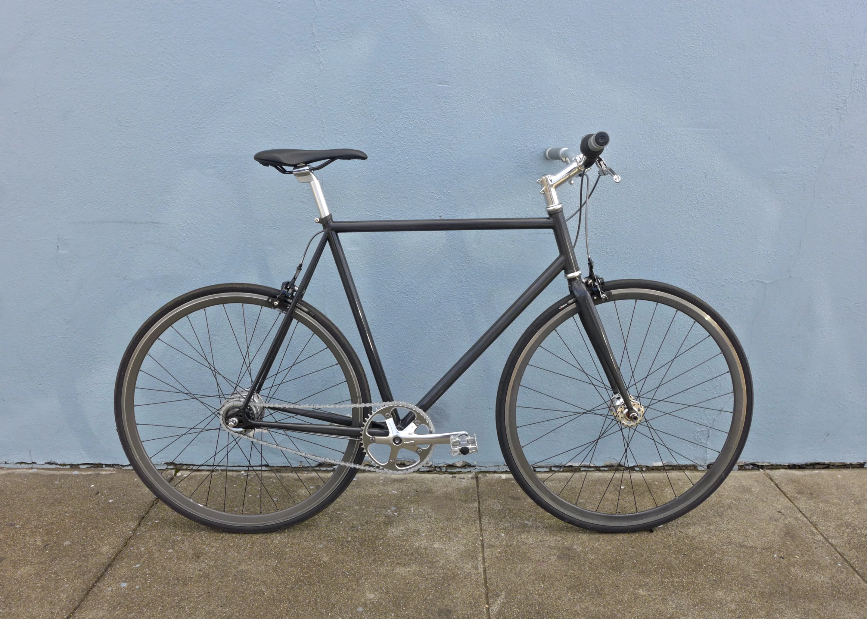 The 8-speed Lumen 8 by day