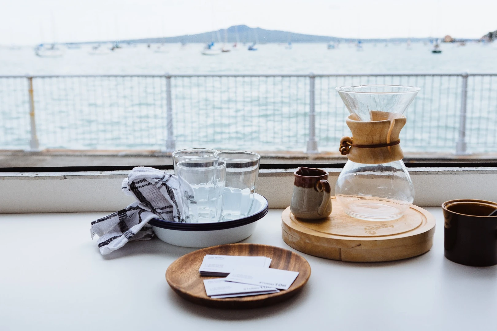Instant mobile office with a view