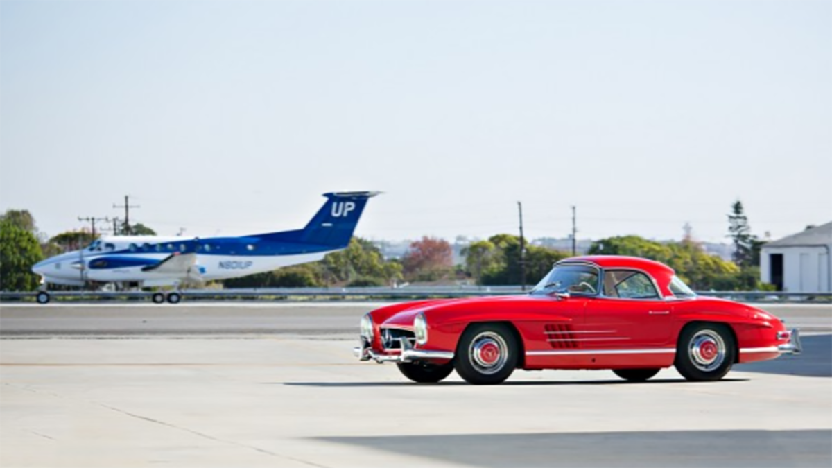 This 1961 Mercedes-Benz 300 SL Roadster sold for $1,034,000