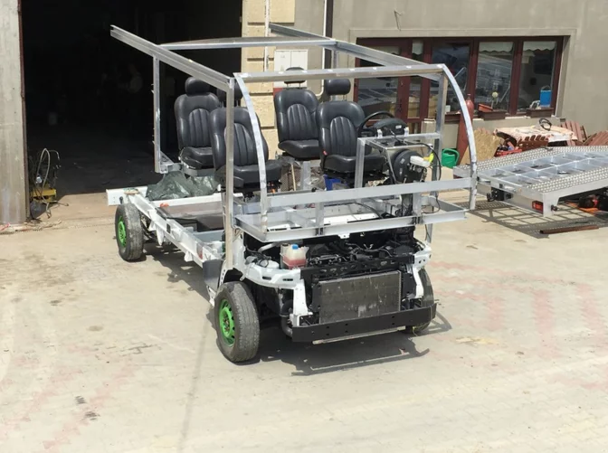 Skydancer's upper decker frame creates a two-level living/driving space