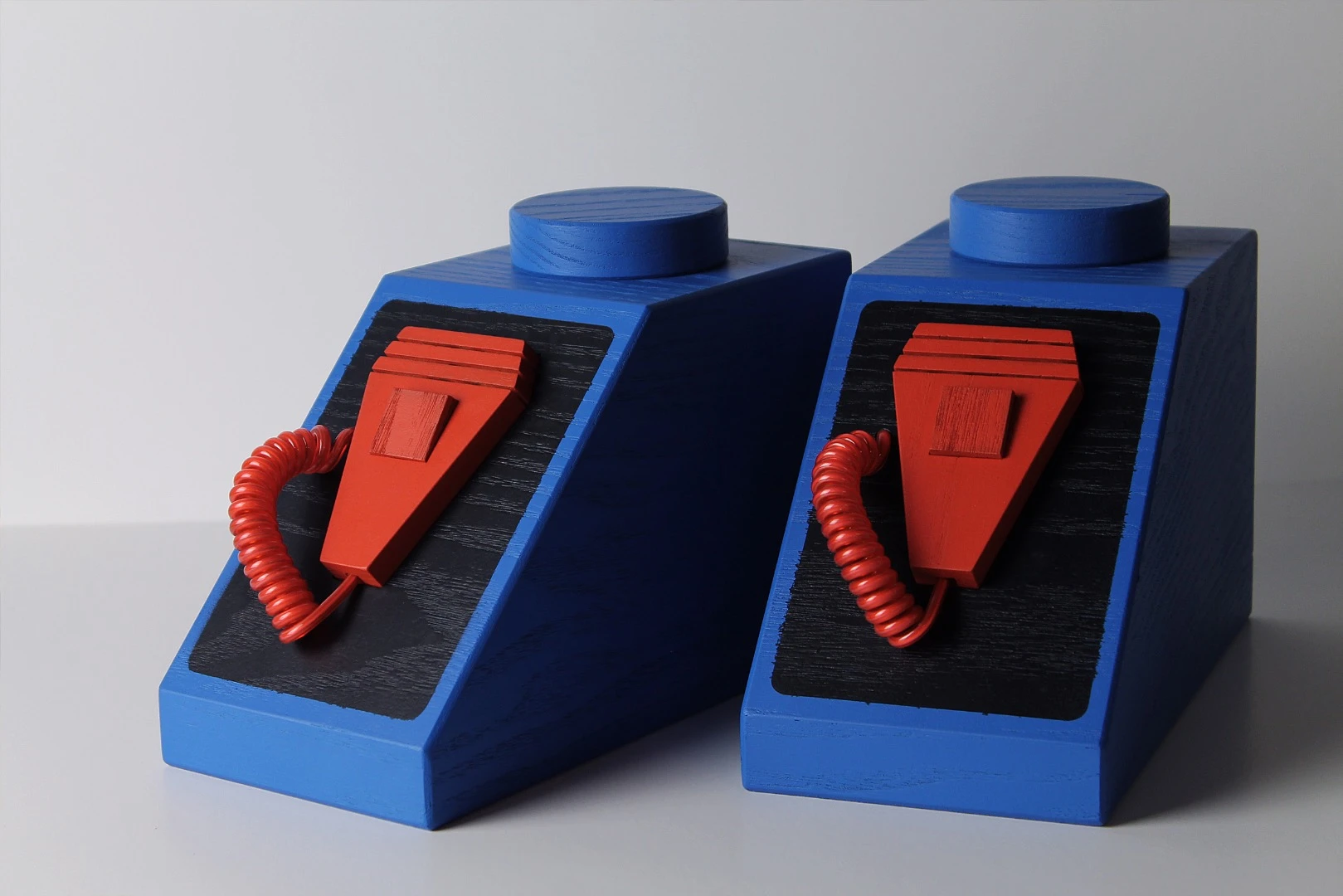 These working long range walkie talkies are inspired by Lego