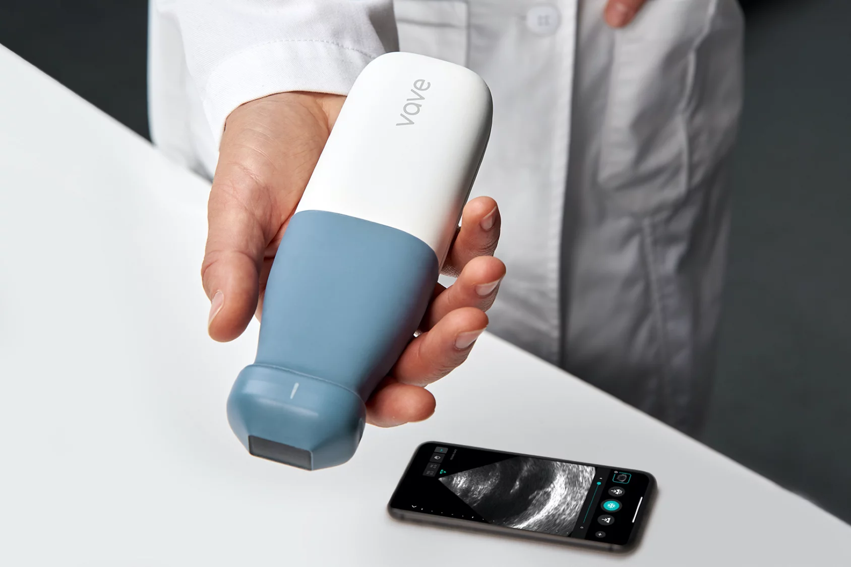 Vave wirelessly communicates with an iOS or Android mobile device, which is running an accompanying app