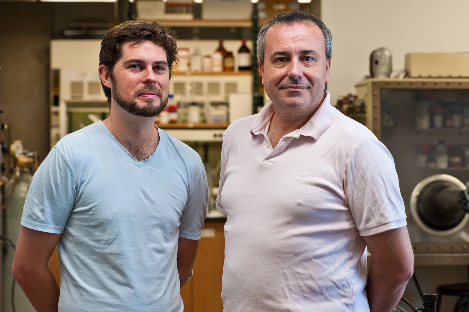 Rice University graduate student Alvin Orbaek, left, and Professor Andrew Barron (Image: Jeff Fitlow/Rice University)