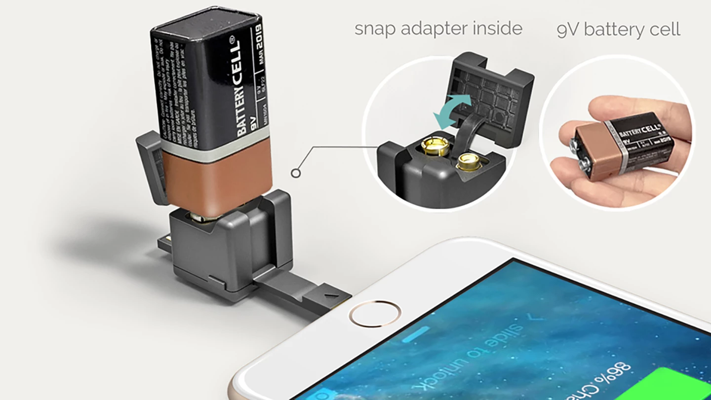 Opening up the top of the accessory reveals an adapter for a standard 9V battery – clip one in, plug in your phone and you're promised another 3.5 hours of talk time