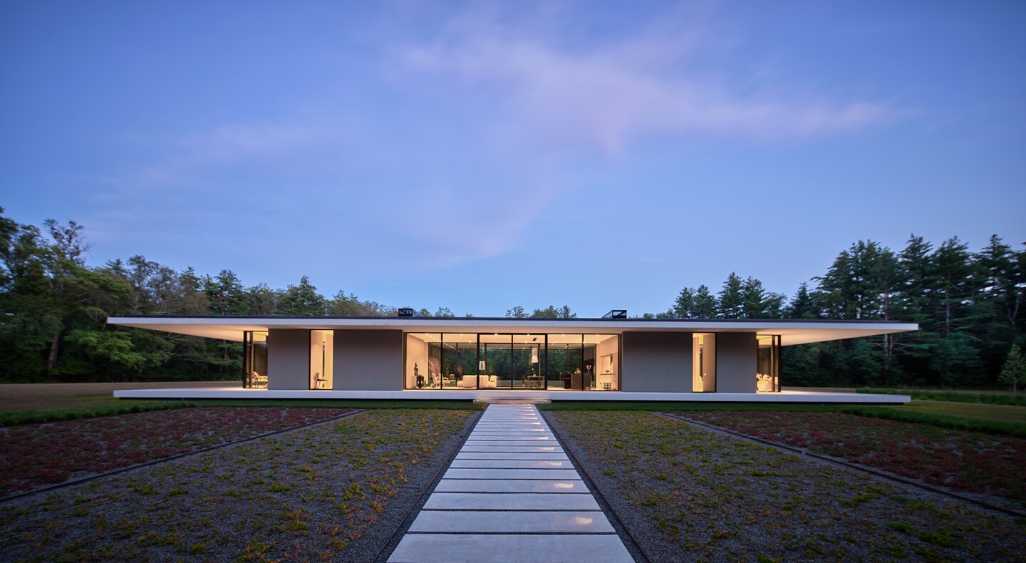 Casa Annunziata, by Specht Architects, came about when the owners of an ornate 18th century mansion decided to downsize their home to something more modern