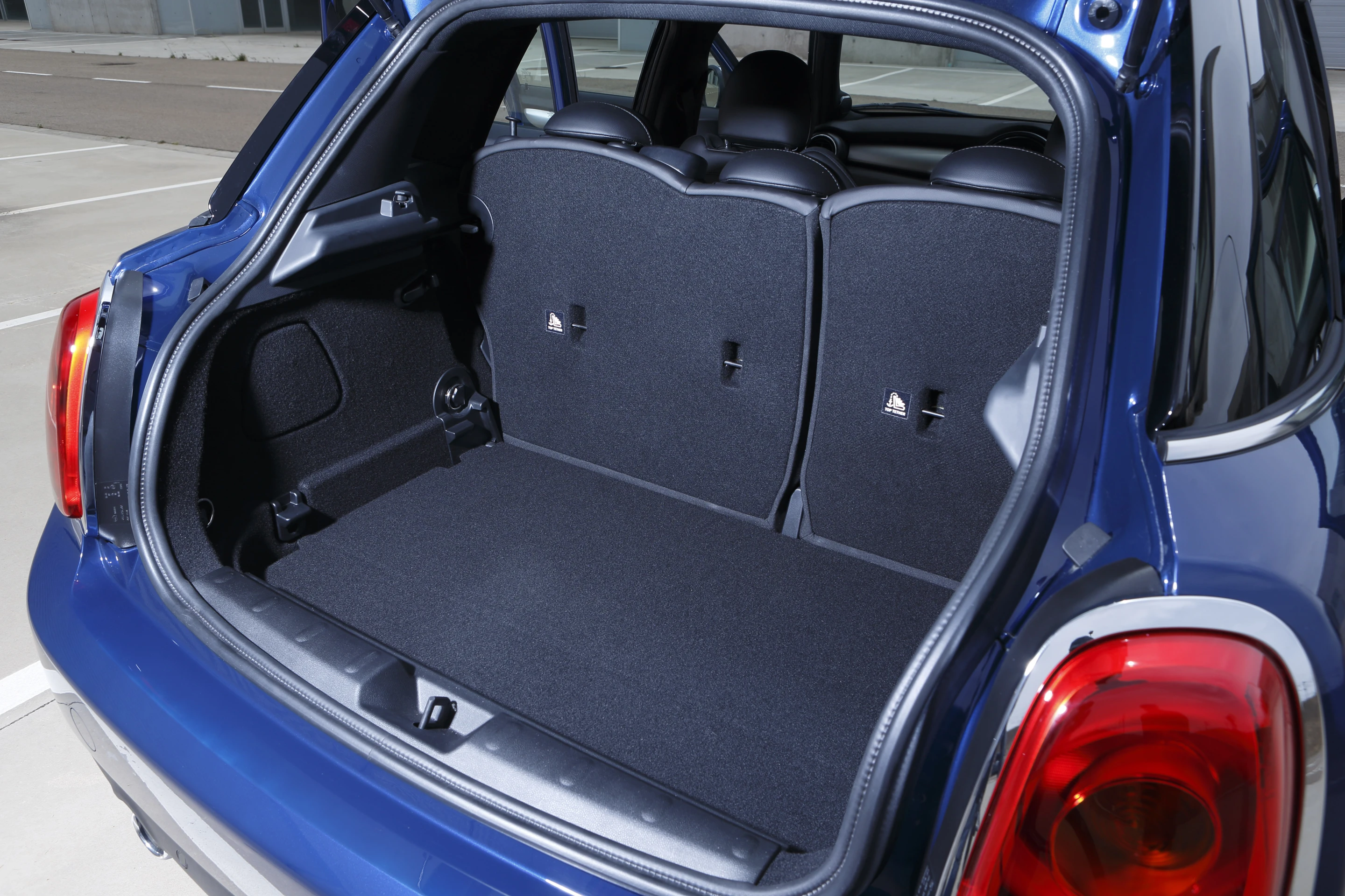 The 5-door Mini Cooper D without lid