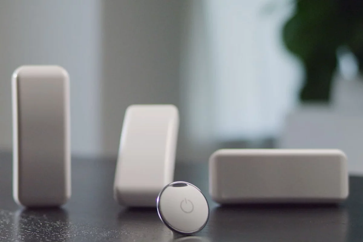 Inlo lets you track people and items and enable home automation