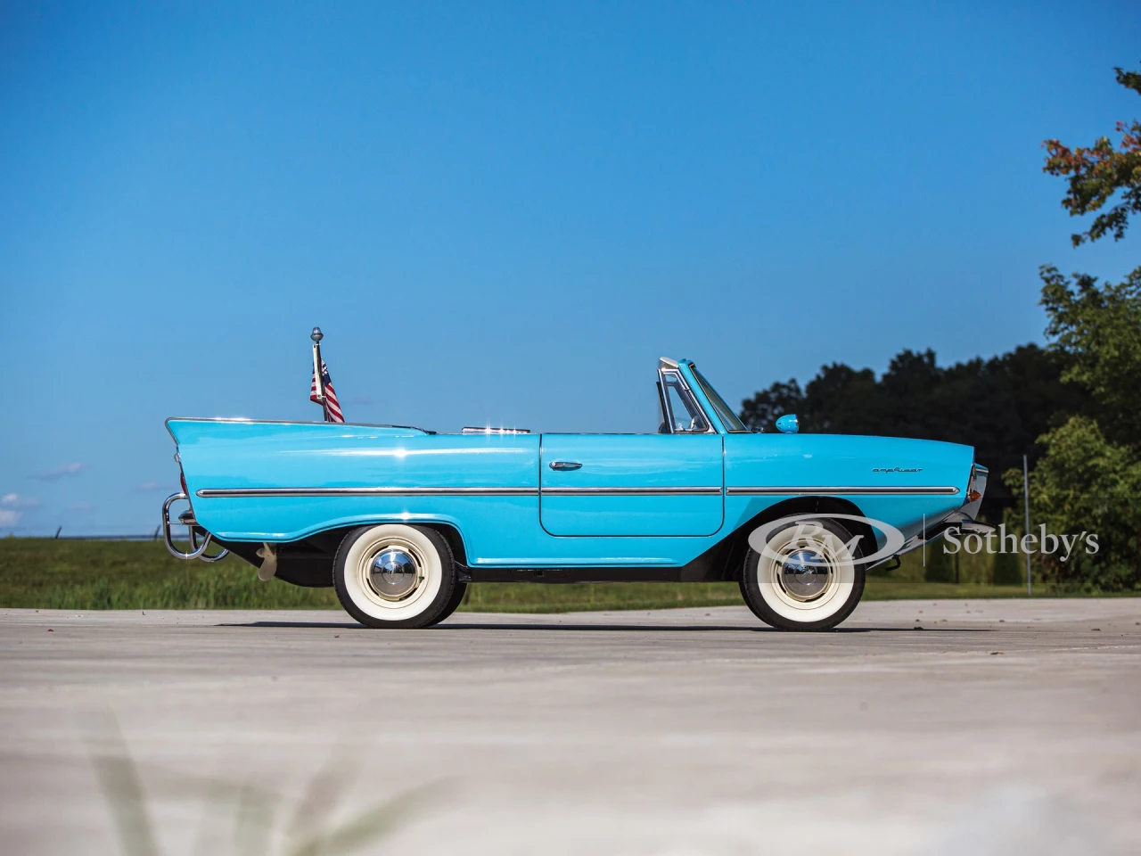 This 1966 Amphicar 770 sold for $128,800 at RM-Sotheby’s on October 24, 2020