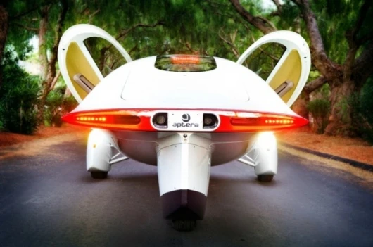 A rear view of the Aptera Typ-1