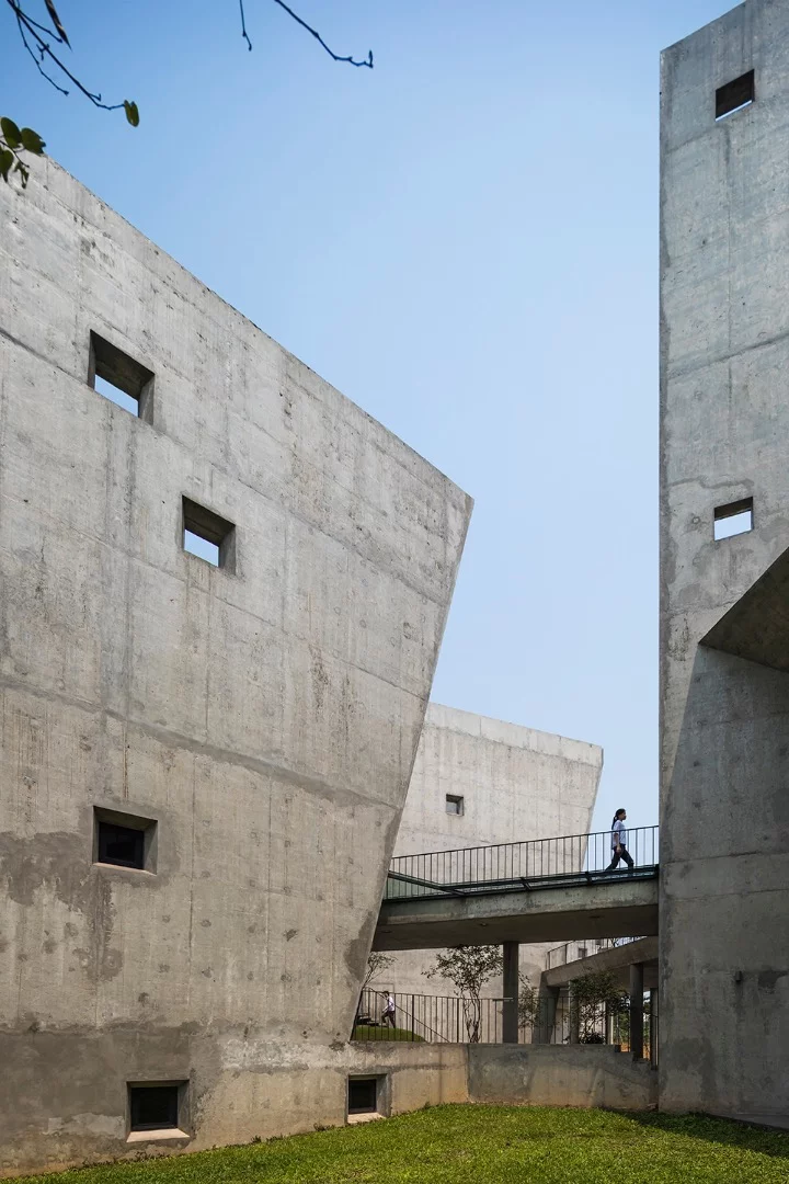 The Viettel Offsite Studio is defined by six eye-catching V-shaped structures