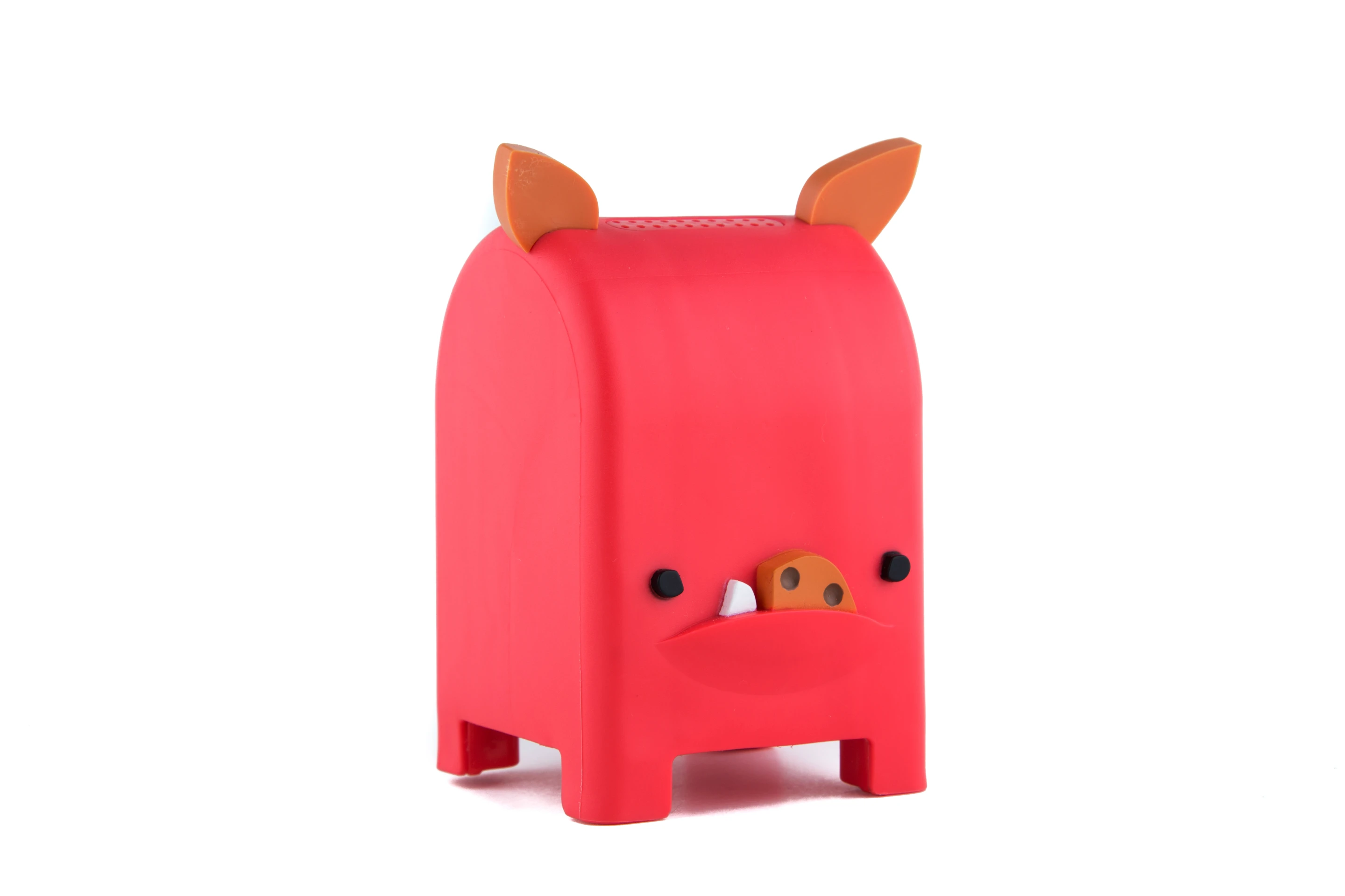 The Snort Mailman modeled on a pig (Photo: Toymail Co)
