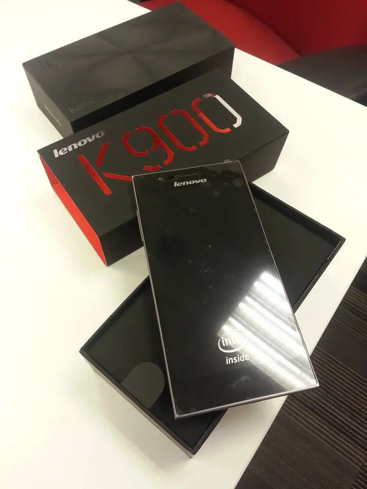 The K900 features 2 GB of system memory and either 16 or 32 GB of solid state storage