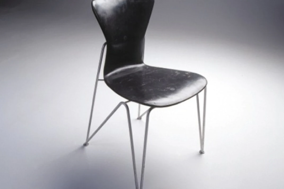 Zeoform promises a recyclable, low carbon-footprint building material that's as strong as ebony