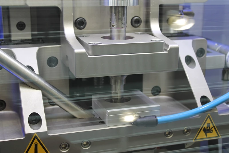 The lower viscosity of melted material means that longer, flatter, thinner and more detailed parts can be created