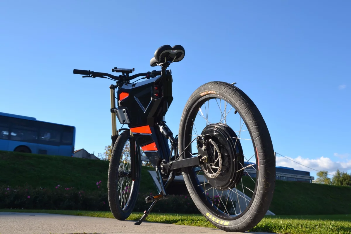 The eye-catching Grunner X smart e-bike from Mobile Vehicle Technology