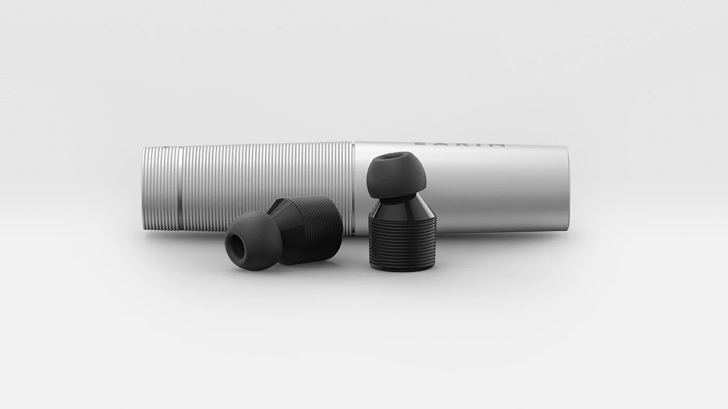 Earin M-1 and charging case