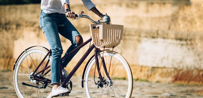 Vélosophy is offering 1,000 Re:cycle bikes through its website now, for a price of €1,290 (US$1,430) apiece