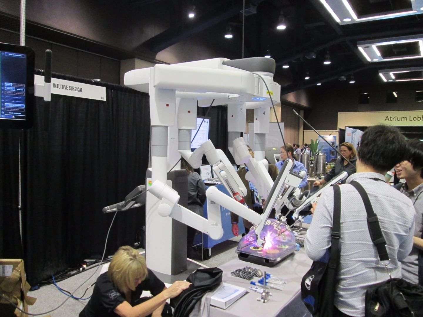 The Da Vinci robotic surgeon