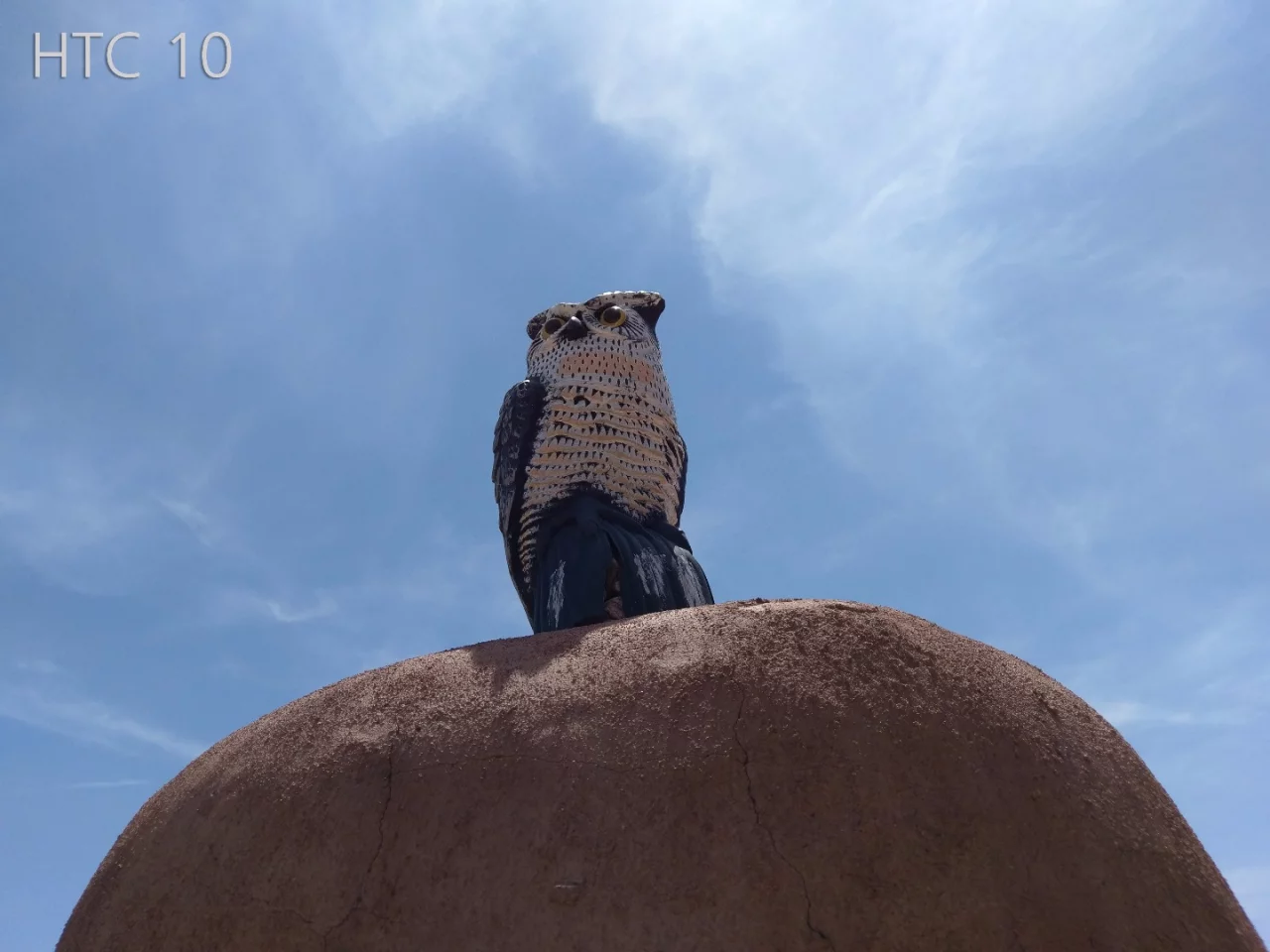 HTC 10 sample image: outdoors (direct sunlight)