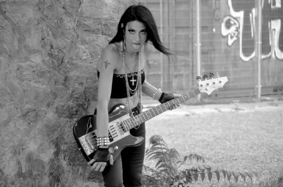 The Tele-shaped bass model called The Old Skins, with Micro-SP Custom Jazz Bass pickups