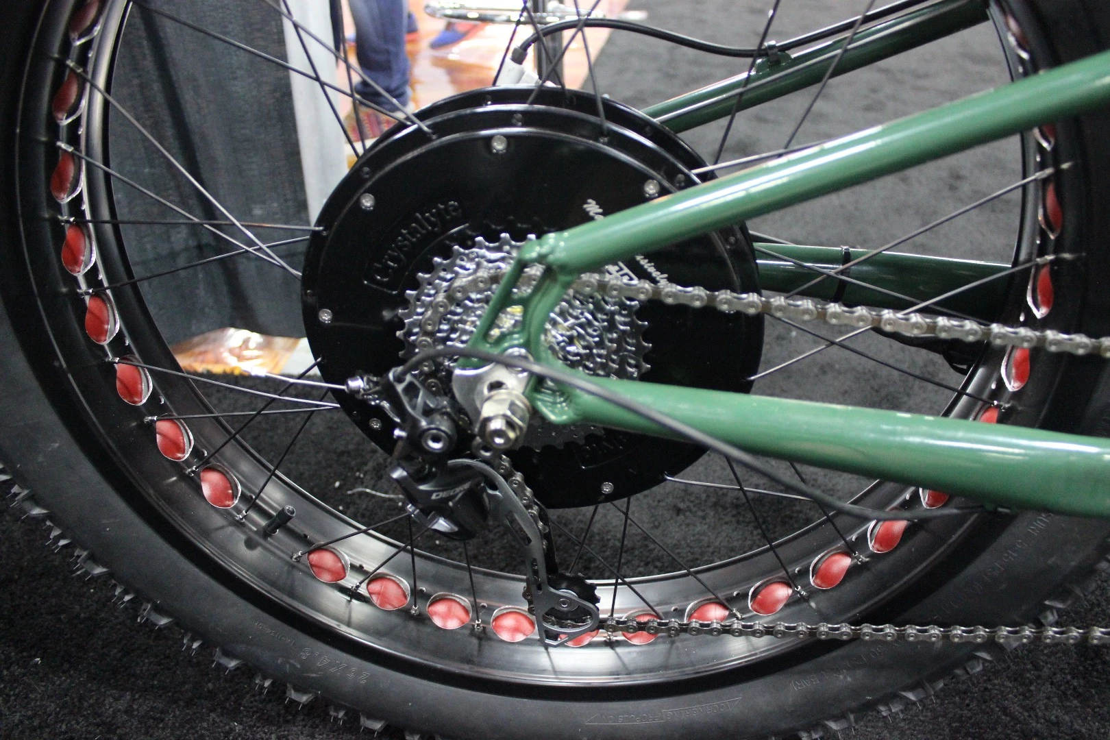 The electric Rungu Juggernaut is powered by a 2,000-watt 3-phase high torque rear hub motor