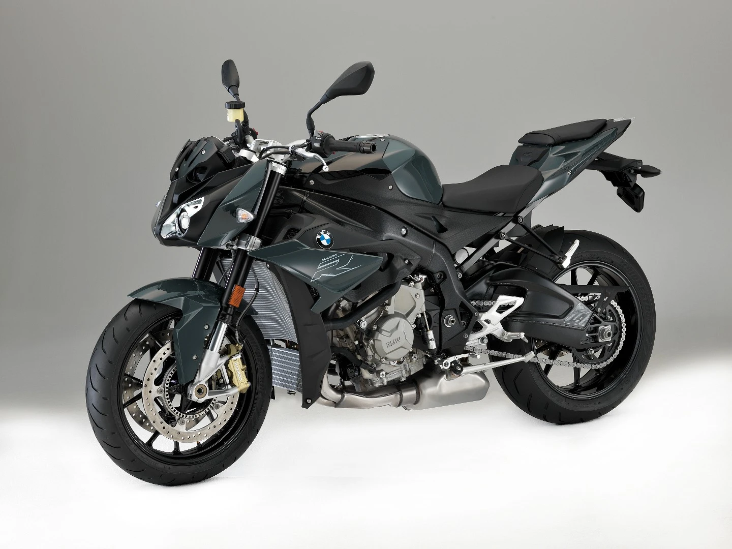 2017 BMW S1000R: this grey paint job would be my pick
