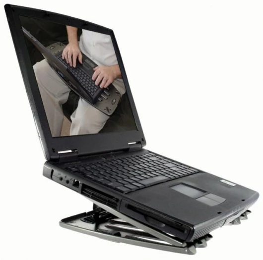 Lapworks' Laptop Desk Futura