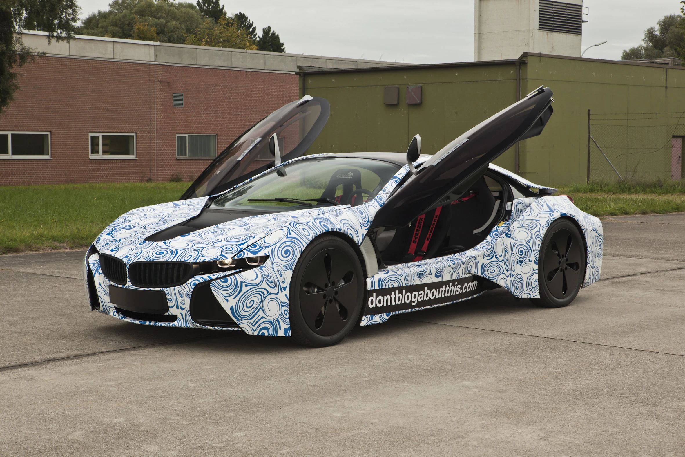 Road-ready technology showcase of BMW's Vision EfficientDynamics plug-in hybrid sports car