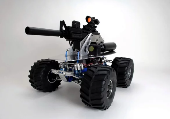 The Robotic Weapon or SWAT BOT features a 20-rounds-per-second paintball gun that can fire up to 250ft, wireless remote control, video and can travel at speeds in excess of 50mph