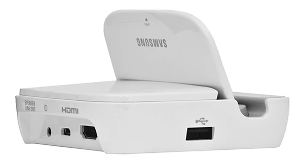 Samsung's Galaxy Smart Dock features a 3.5 mm line out port