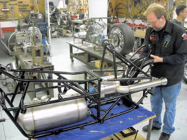 Mounting rear tire guards (Photo: Glenn Brittian)