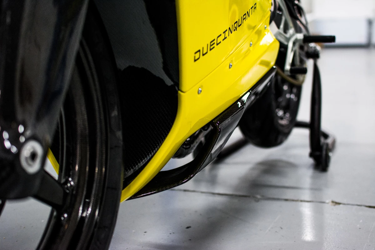 Vins Duecinquanta: carbon rims