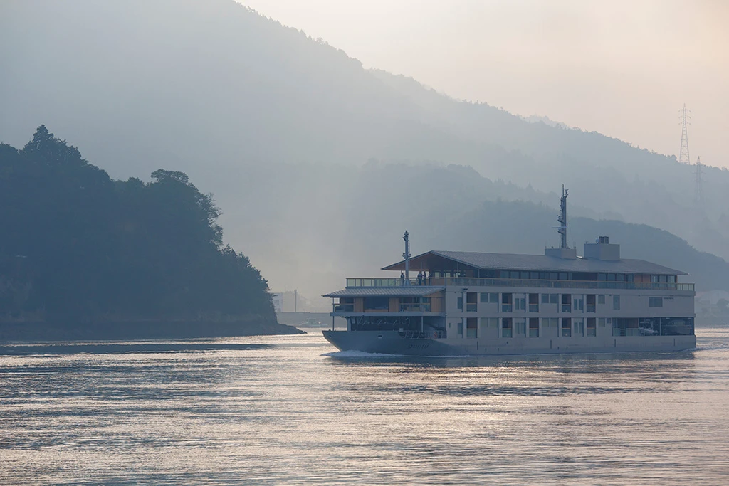 Guntu offers the perfect atmosphere to capture the serenity of its surrounds