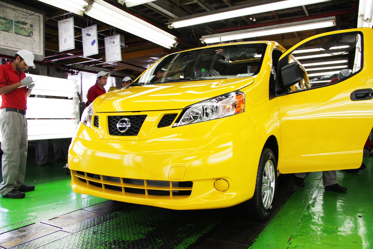 The Taxi of Tomorrow is powered by a 2.0L four-cylinder engine