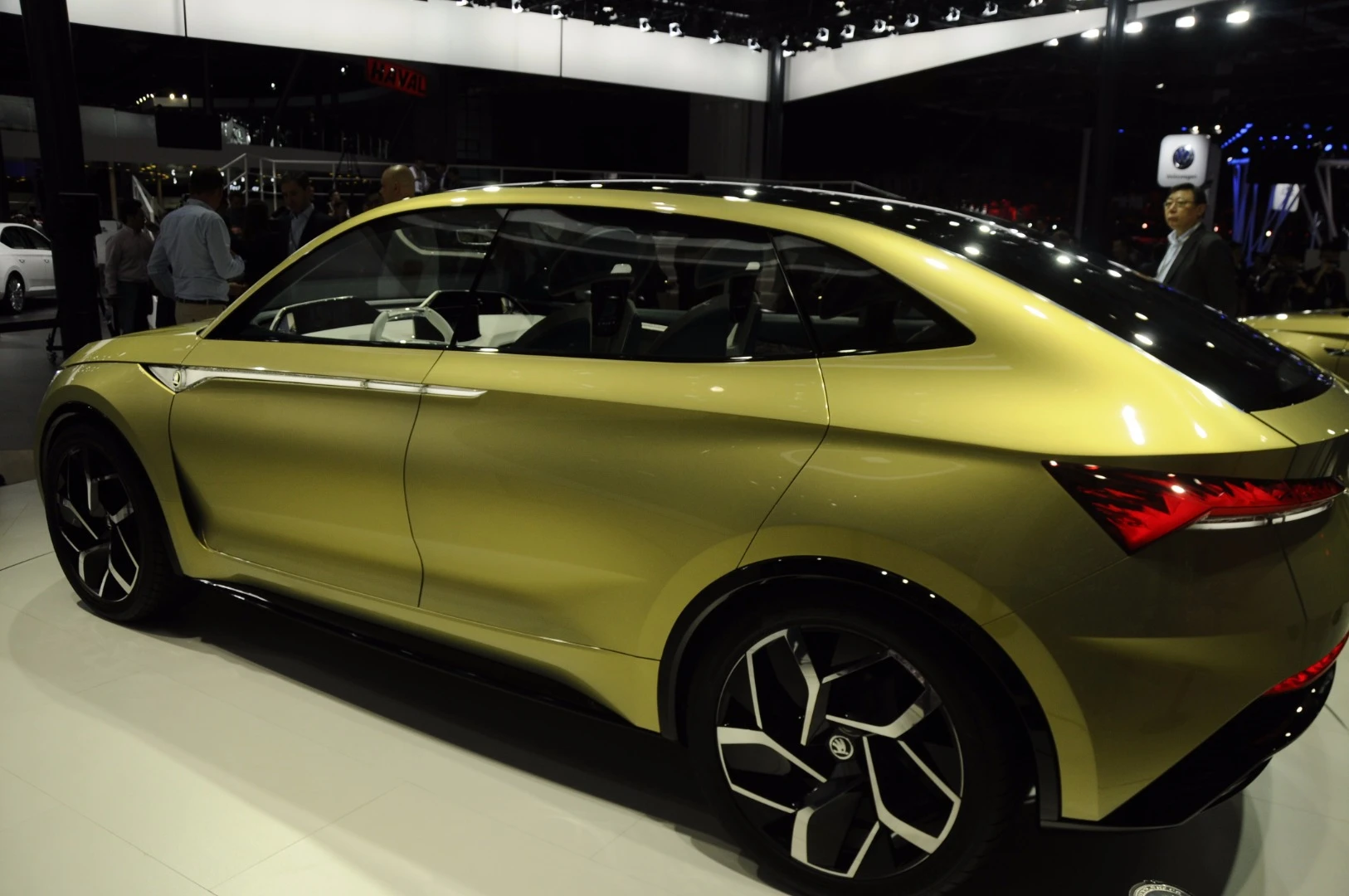Skoda shows its first all-electric design