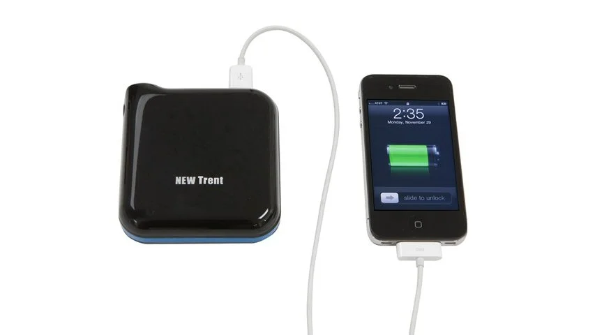 The New Trent iCruiser IMP1000 external battery pack is claimed to have enough capacity to fully recharge an iPad 2 or extend an iPhone 4's up time by 600 percent
