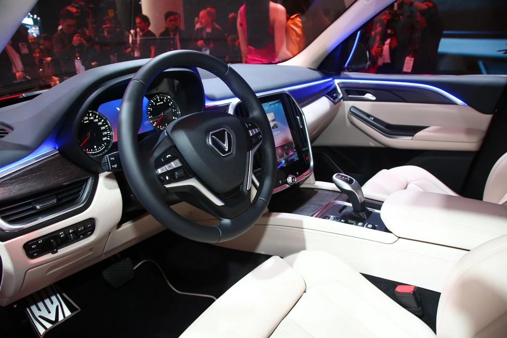 Inside the VinFast LUX SA2.0