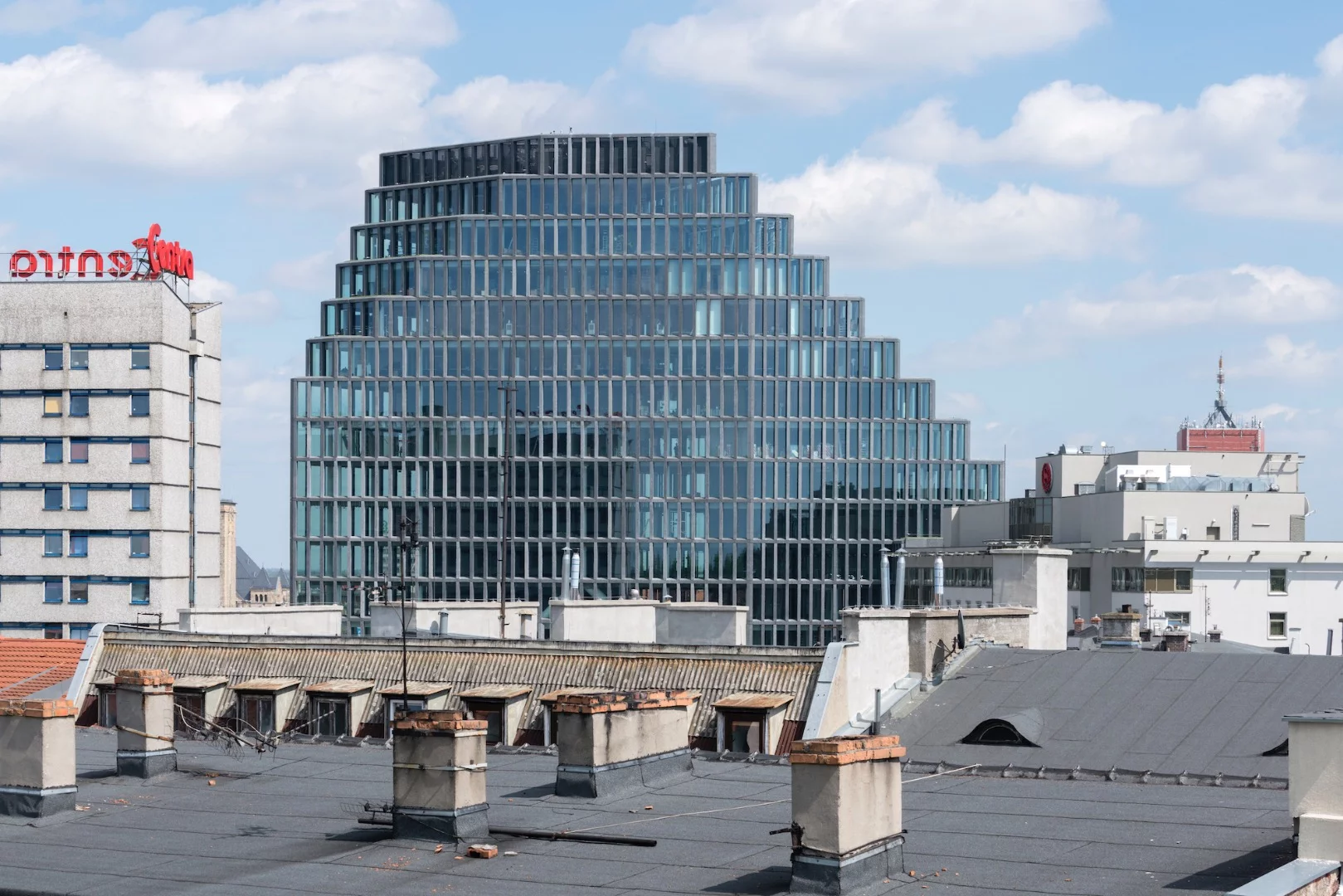 Most of Bałtyk's interior is taken up by office space