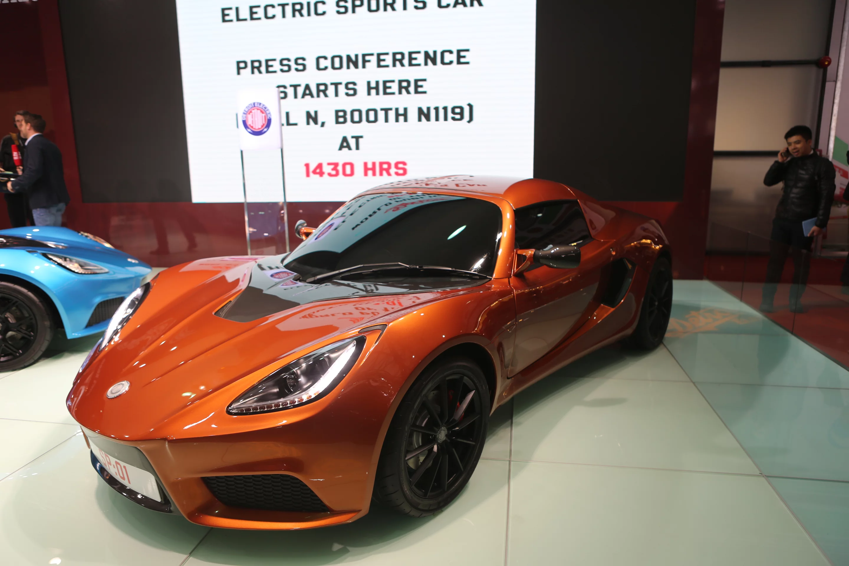 The SP:01 tops out at 249 km/h (155 mph) and can hit 100 km/h (62 mph) from a standstill in a fleet 3.7 seconds (Photo: Gizmag)