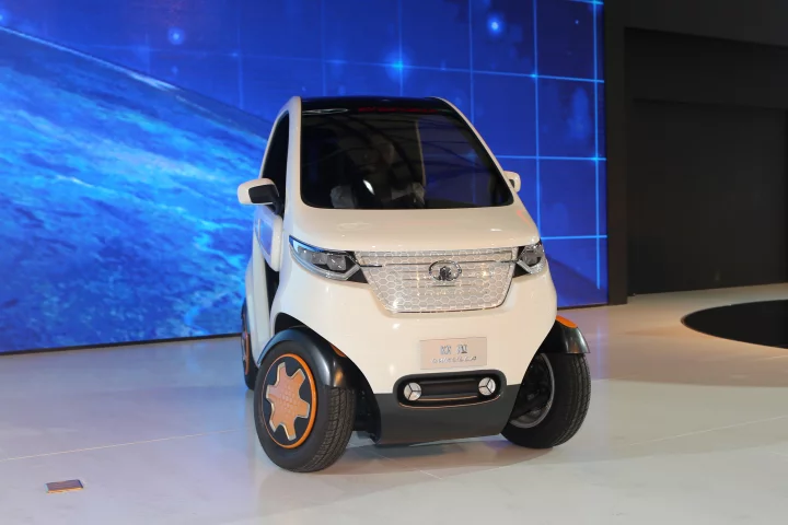 GWKULLA's electric motor generates 15 hp and 50 Nm (37 lb.ft) of torque to drive those tiny rear wheels