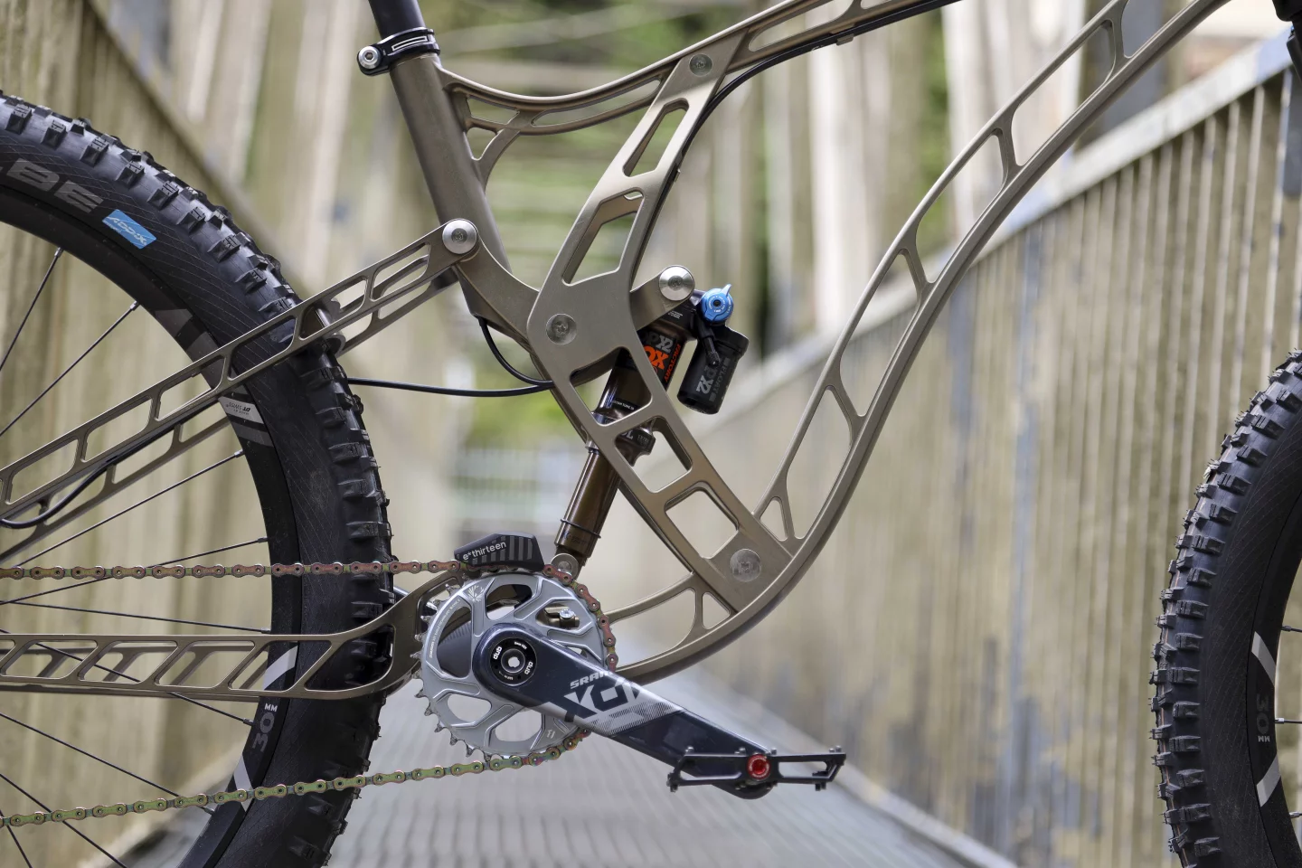 The F160's rear suspension incorporates a four-bar linkage, providing 160 mm of travel