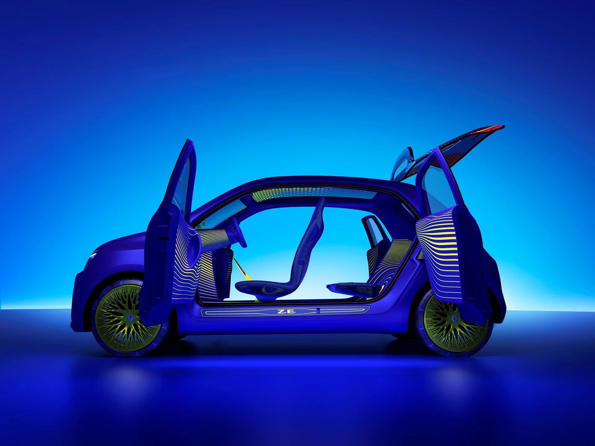 Pillarless concept with electric powered suicide doors allows tourists easy access