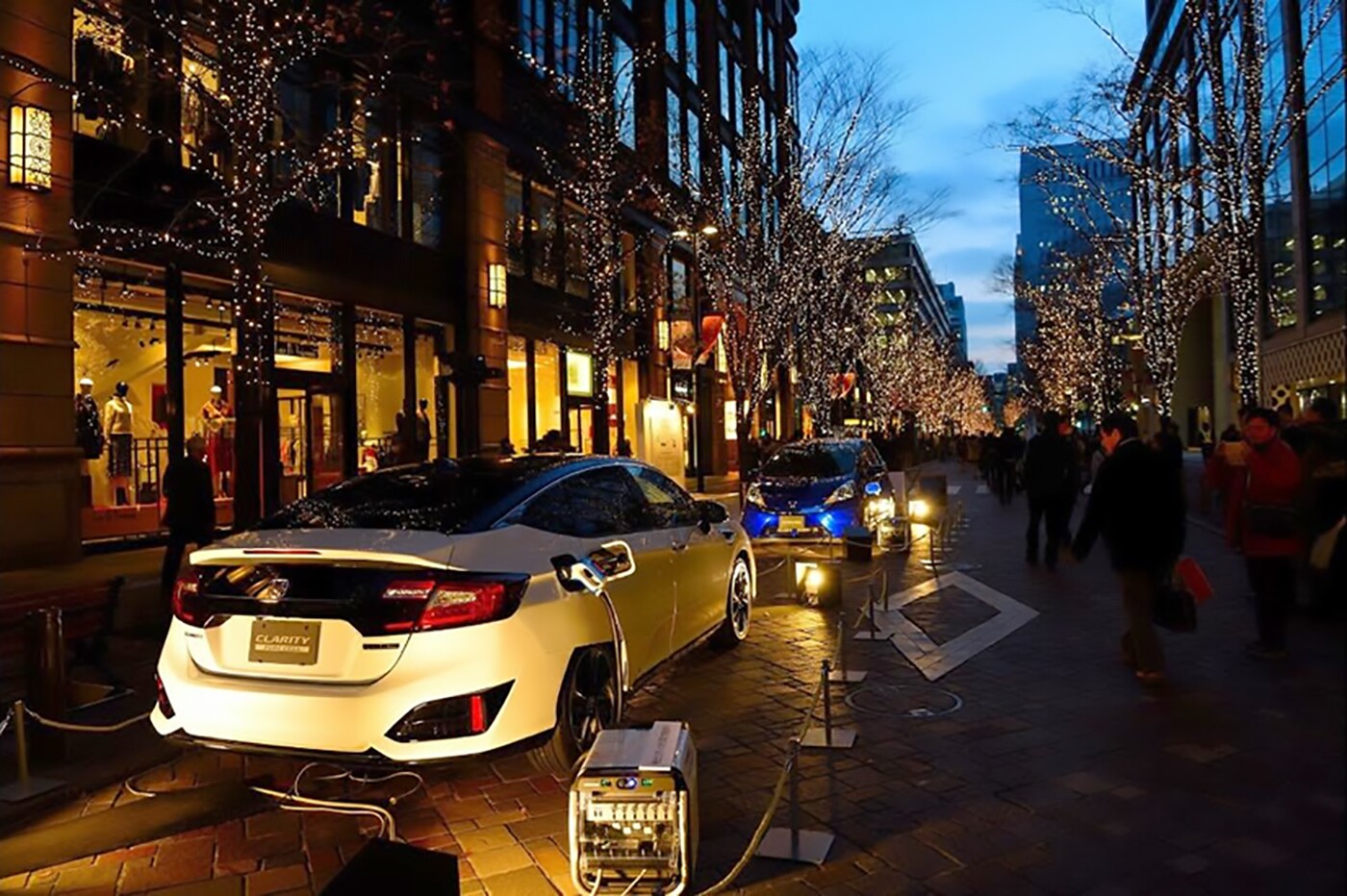 Following the Fukushima disaster in Japan, Honda has been developing many such tricks to sate a demand in Japan for emergency usage ... such as joining a couple of Power Exporter 9000s together to power large lumps of suburbia.