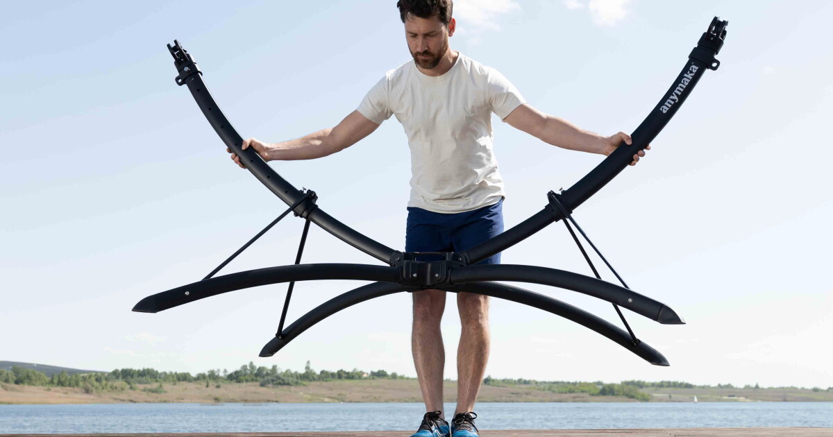 anymaka hammock stand goes up in a claimed three seconds